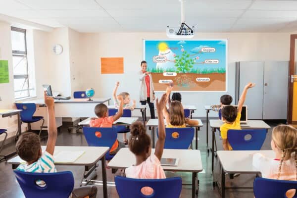 Epson EB-E01 3300 Lumens XGA 3LCD Projector